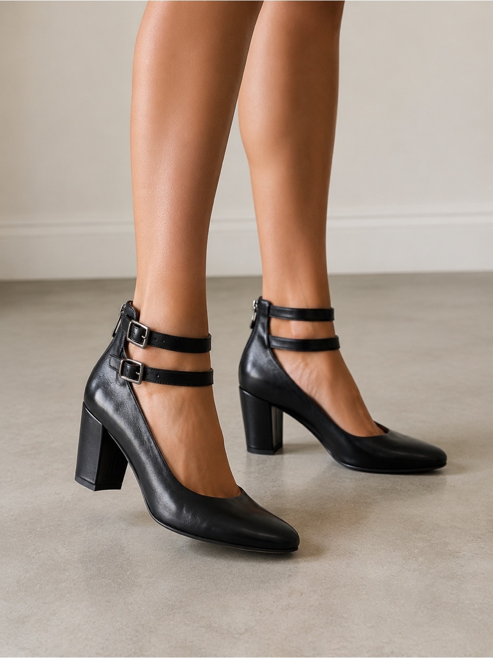 H by Halston Black Leather Regina heels w/ double ankle straps size 6M